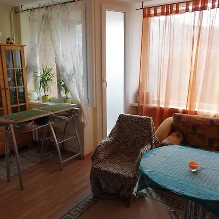 Cheap, Cozy And Great Location شقة *
